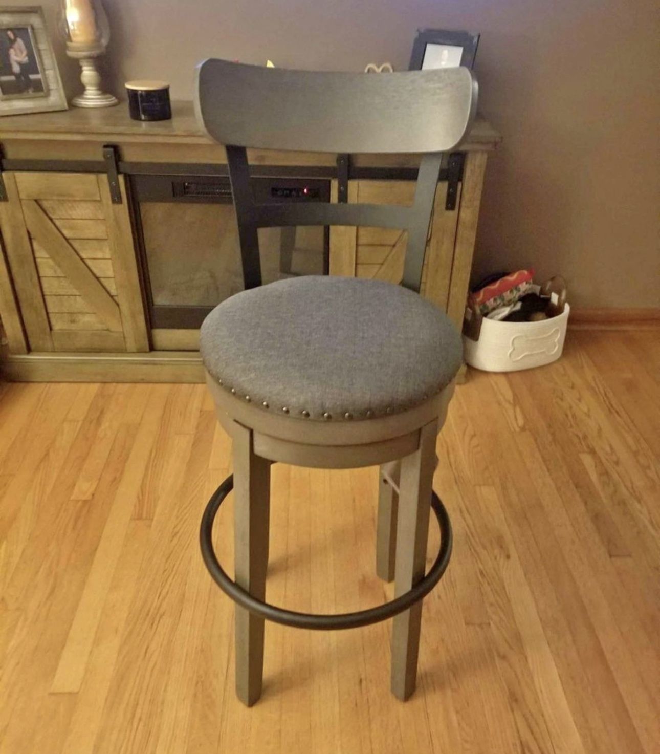 Ashley Barstool