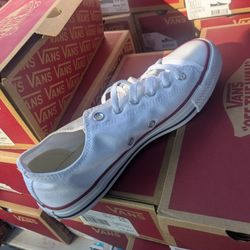 Low Top White Converse 