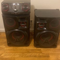 LG Dj System Bluetooth Compatible 800 Price Is Negotiable 