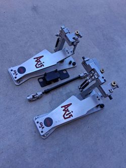 Axis percussion pedals