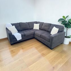 FREE DELIVERY! 🚚 Ashley Furniture Sectional