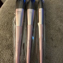 Makeup Brushes 