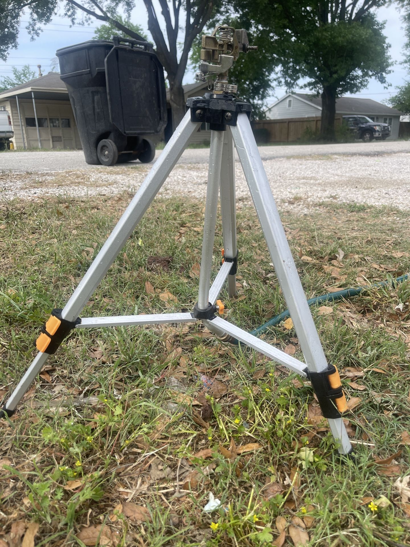 MELNOR Metal Pulsating Sprinkler