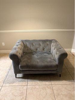 Love seat