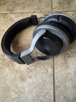 Yamaha HPH-MT7