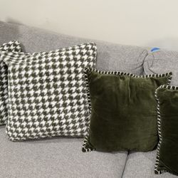 $10 THROW PILLOWS 