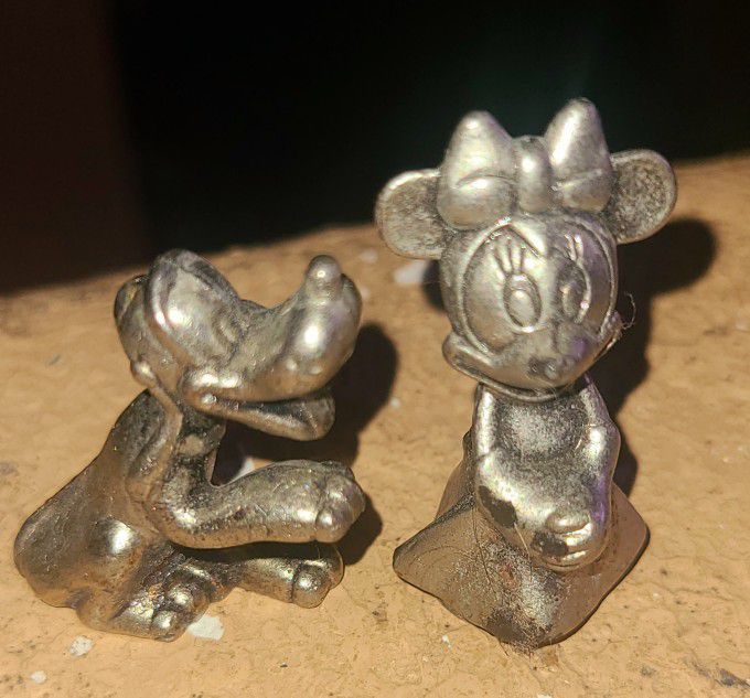 Disney Minnie Mouse & Pluto mini  Pewter Figurine

