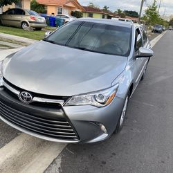Toyota camry 2017