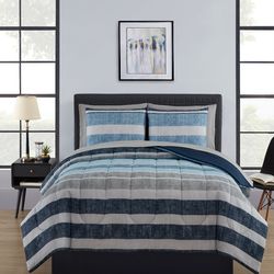 Queen Comforter/Bed Set