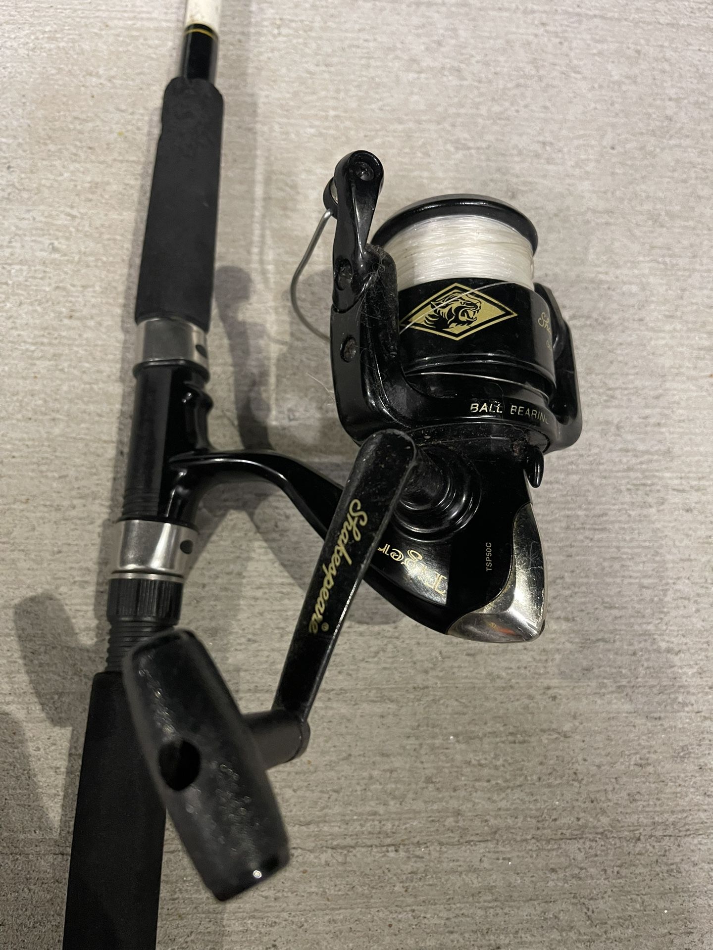 Shakespeare Tiger Spinning Reel On 7ft Shakespeare Tiger Rod for