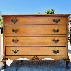 Original Antique Chesterfield, Cherrywood Chest of Drawers from the late 18th Century. Considering it’s age and use its in remarkable condition