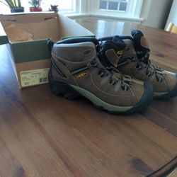 Keen Targhee 2 Mid WP Hiking Boots Size 10 Mens