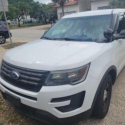 Ford Explorer Police Interceptor 
