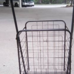 Used  Deluxe Shopping Cart