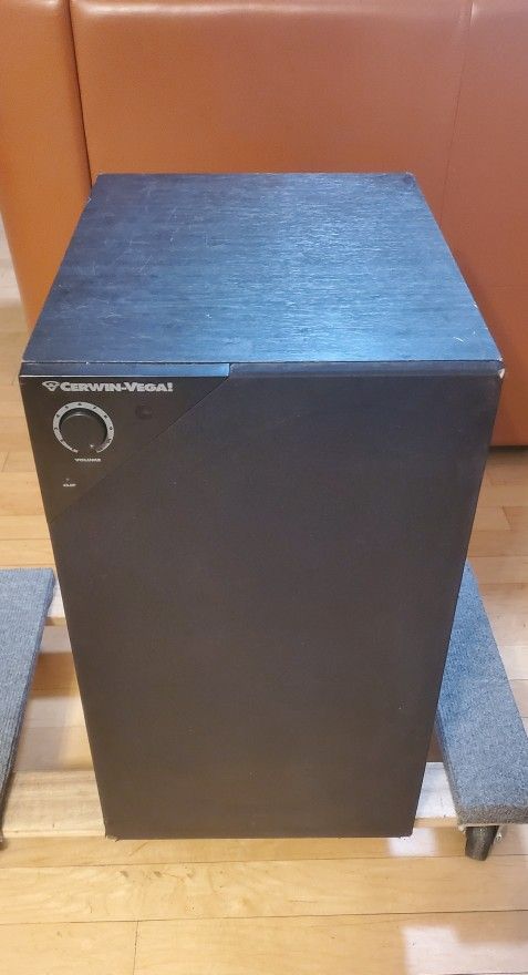 Subwoofer Cerwin Vega HT-12PWR
