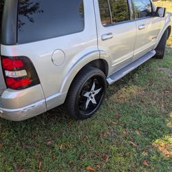 2008 Ford Explorer
