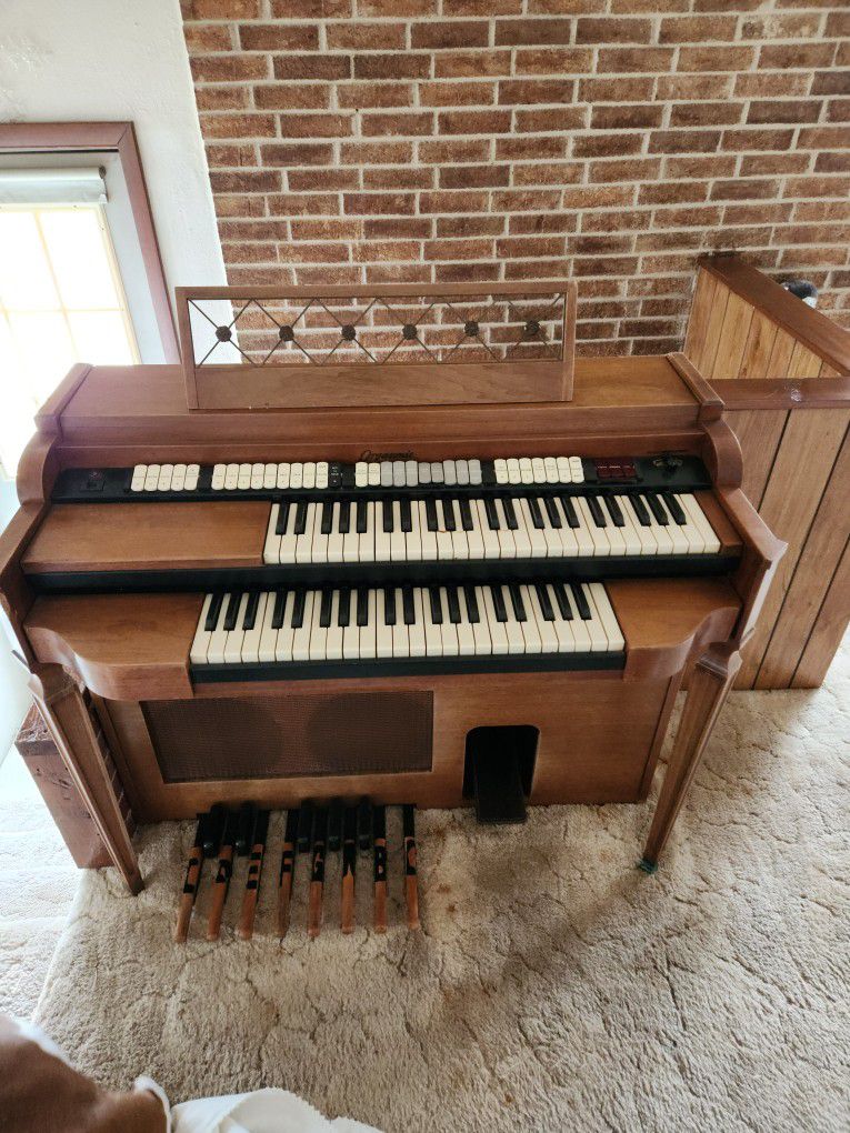 Baldwin Orgasonic Pipe Organ