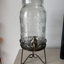 NIB Princess House Glass Beverage Dispenser With Metal Stand