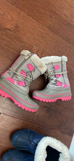 Snow boots size1