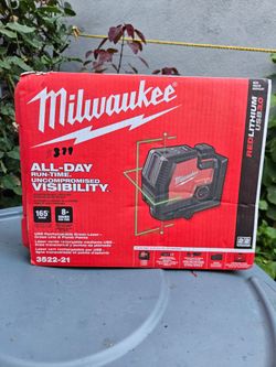 MILWAUKEE LASER NUEVO GREEN LINE