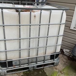 Tote 260 Gallons 
