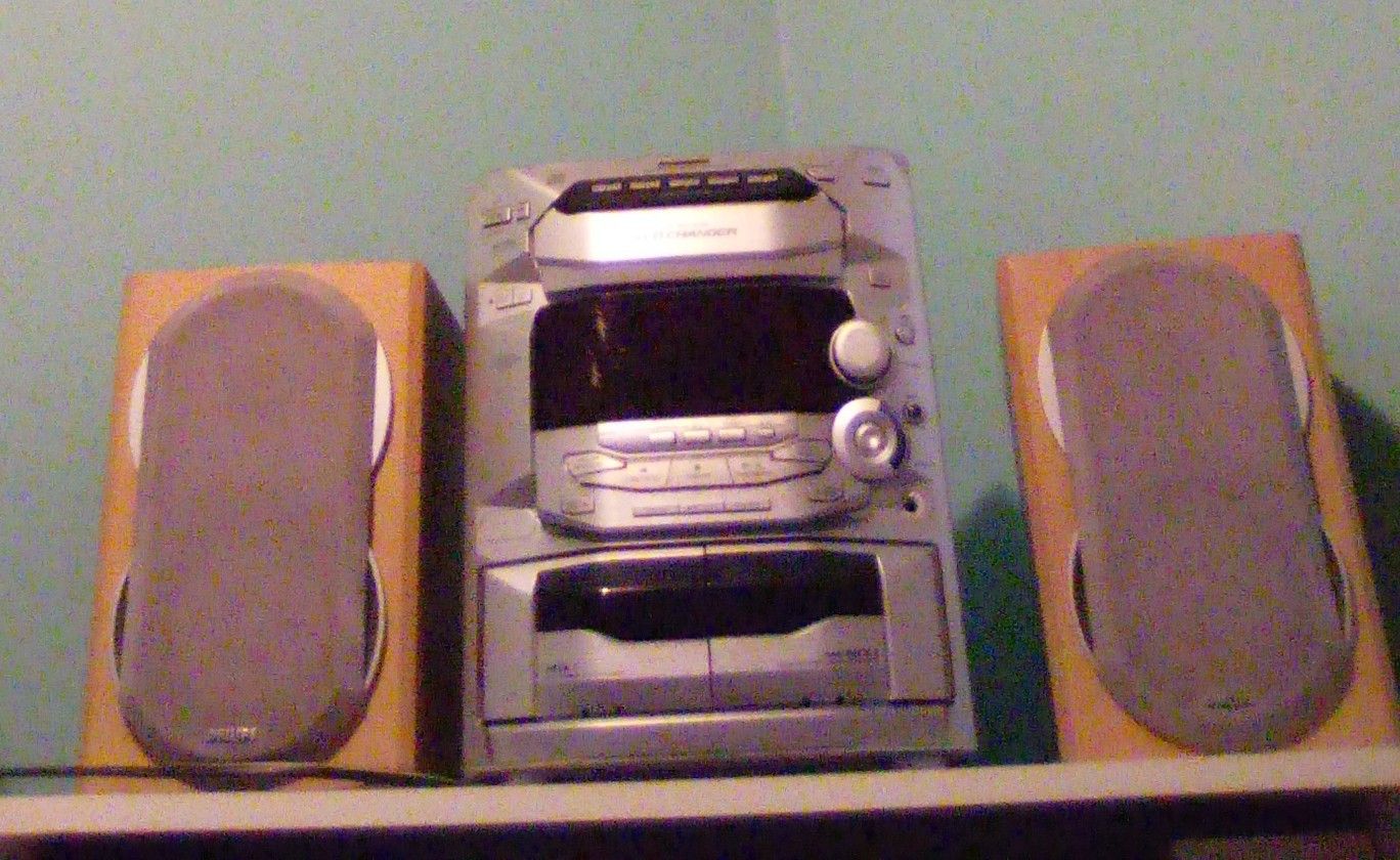 Panasonic Digital CD /Casttee Player