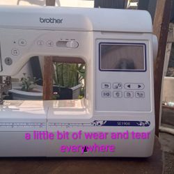 Brother SE1900 Computerized Sewing and Embroidery Machine And With Random Spools