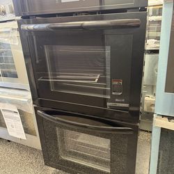 Frigidaire 27 in. Double Electric Built-In Wall Oven with Convection in Black