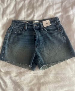 *NWT* 90s Baggy Denim Shorts Size 4