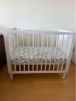 Mini crib