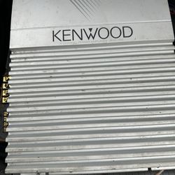 Kenwood KAC-746  4 Channel Car Amplifier 