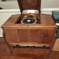 VV-300 Victor Talking Machine Co. 1904