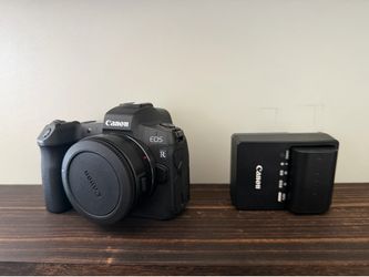 Canon EOS R