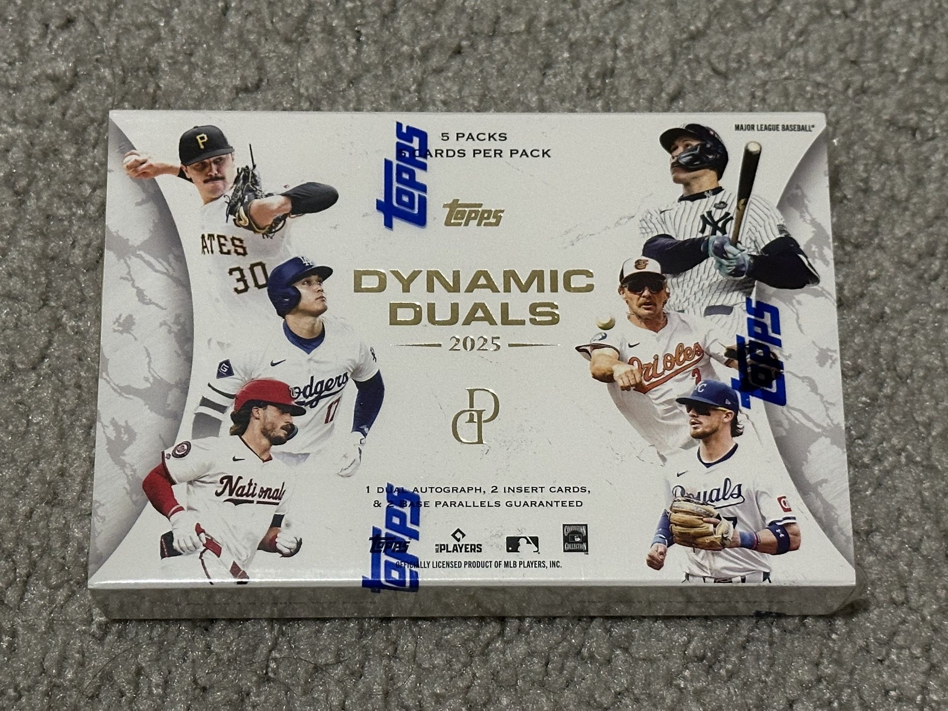 2025 Topps Dynamic Duals Hobby Box