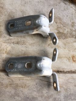 2014 - 2018 Silverado Sierra Front Door Hinges OEM