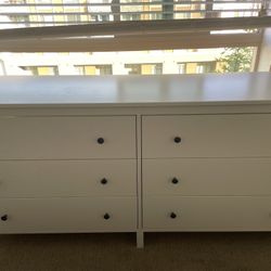 White 6 Drawer dresser 