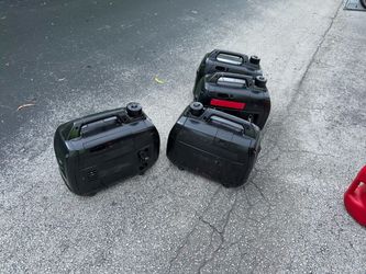 FOR SALE: 4X HONDA EU2200i SUPER QUIET INVERTER GENERATORS •BULK LOT •3 RUNNING •1 NEEDS CARB CLEANED