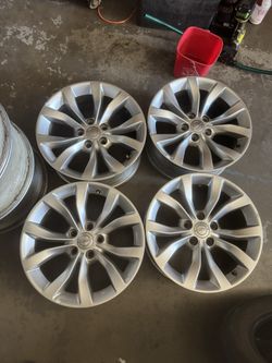 17” OEM Rims Chrysler 300 5x115 Firm Price,,,,,