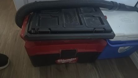 Milwaukee vacuum