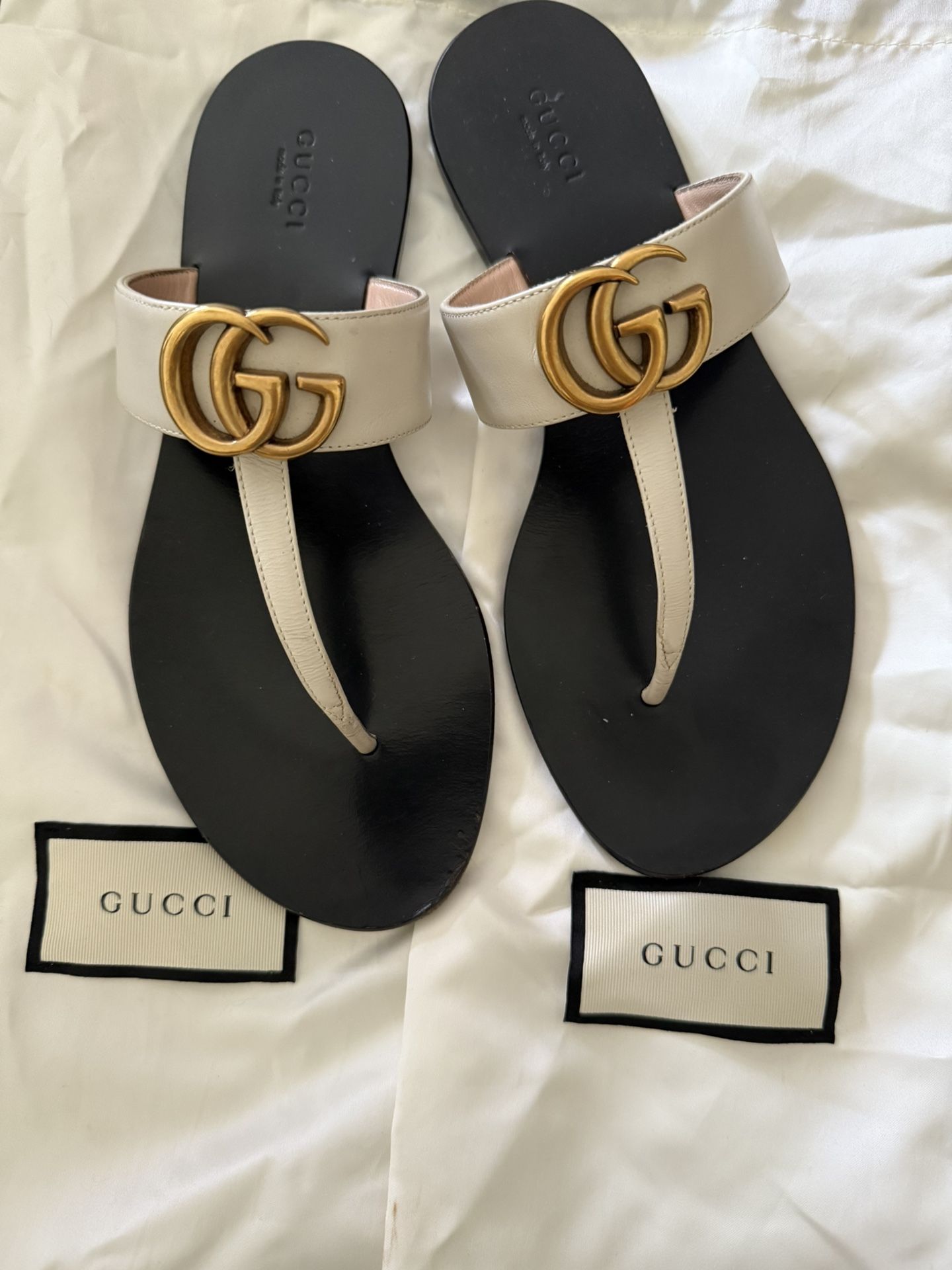 Gucci Marmont Leather Thong Sandal