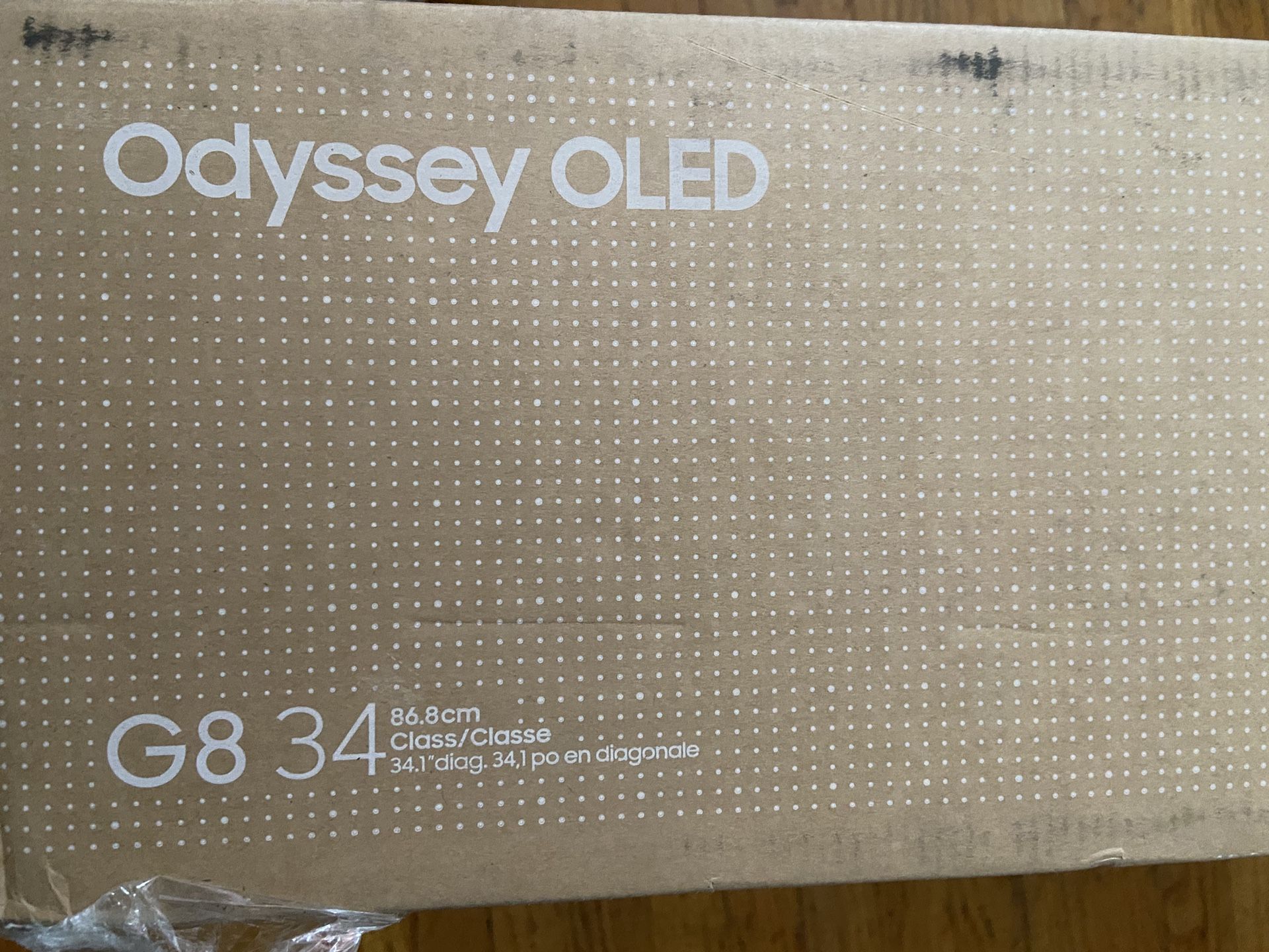 Samsung Odyssey OLED G8 34-Inch Ultra-Wide Curved Monitor - Minor Screen Scratch (HDMI Cable Not Included)