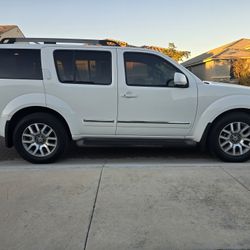 2010 Nissan Pathfinder