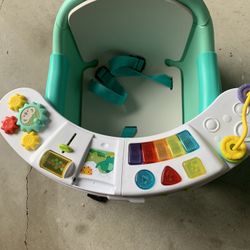 Infantino Music & Lights 3-in-1 Discovery Seat & Booster