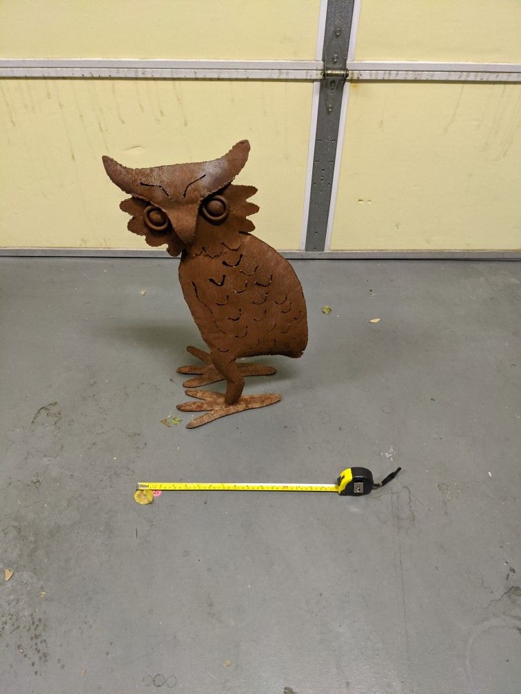 Rustic Owl Metal Sculpture Backyard Art Decoration