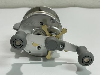Abu Garcia Ambassadeur Baitcasting ~ Ultra Cast UC 5600 C