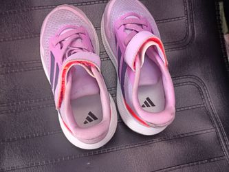 Shoes size 7 and a half