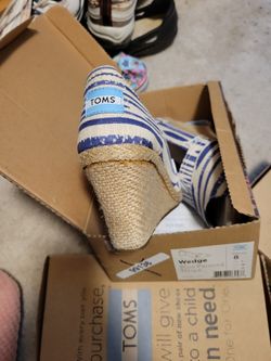 Toms Wedge Sandals Women's Size 8