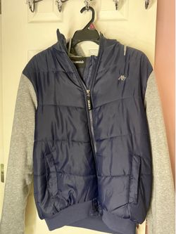 Men’s medium Aéropostale puffer hoodie