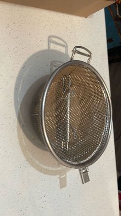 Brand new large fry and/or grill basket