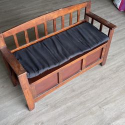 Entry bench